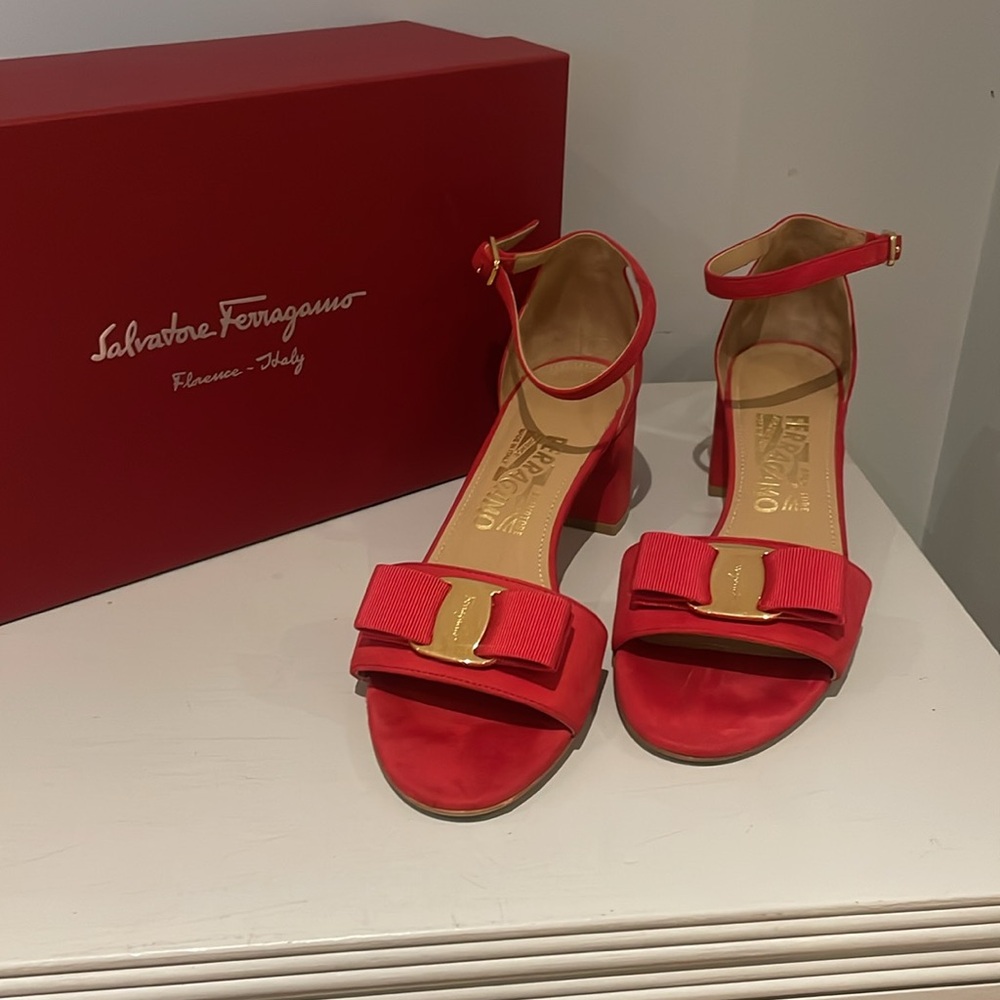 Salvatore Ferragamo Gavina Sandal - Size 6
